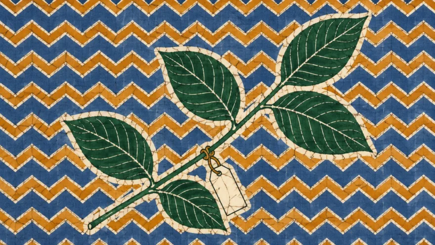 A wax resist batik of a kratom branch with five leaves and a small blank cloth tag tied to its stem, held inside a white resist halo against a zigzag repeat of blue and ochre bands.